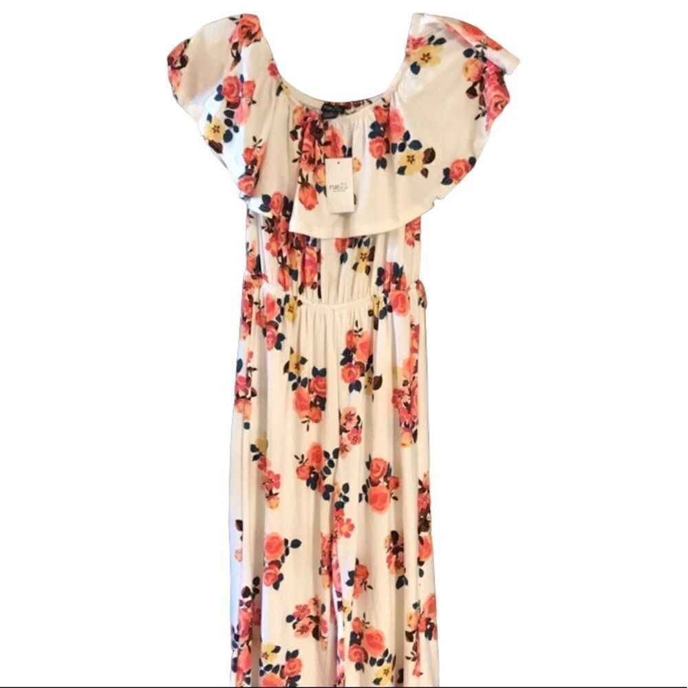Rue21 XS Floral Romper NWT